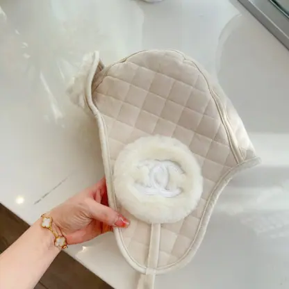 Replica CHANEL Lambskin Skiing Hat Grey 2025 #4082 - Image 2