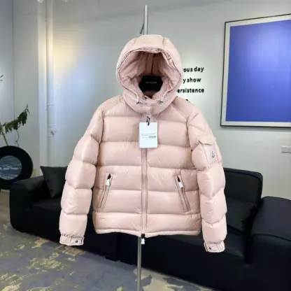 REPLICA MONCLER MAIRE HOODED SHORT DOWN JACKET FOR WOMEN PINK #3989