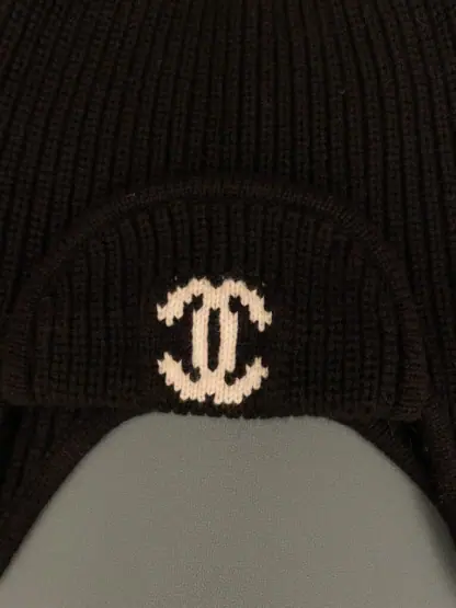 Replica CHANEL Wool Skiing Hat Black & White 2025 #4086 - Image 4