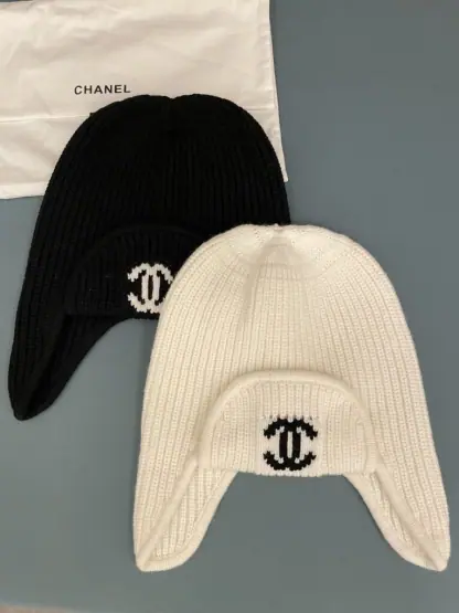 Replica CHANEL Wool Skiing Hat Black & White 2025 #4086 - Image 7