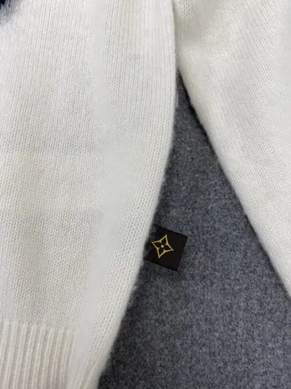 Replica Louis Vuitton Brushed Knit Jumper 1AGHCT White #3988 - Image 17