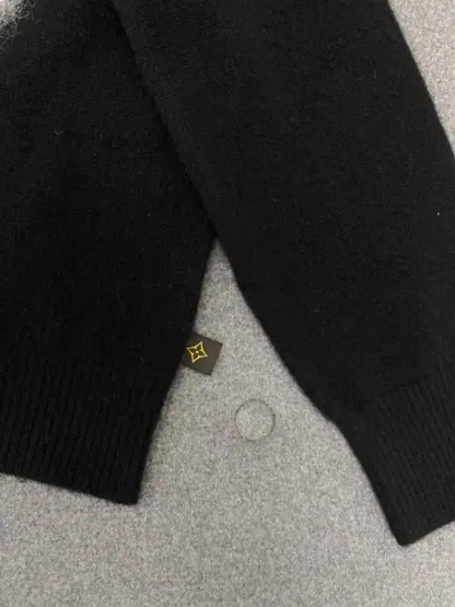 Replica Louis Vuitton Brushed Knit Jumper 1AGHCT Black #3987 - Image 15