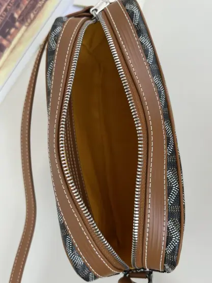 Replica Goyard Cap-Vert PM Bag Black & Tan #4049 - Image 15