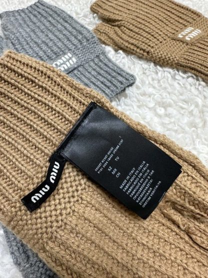 Replica Miu Miu Wool and cashmere gloves 2025 #4088 - Image 4