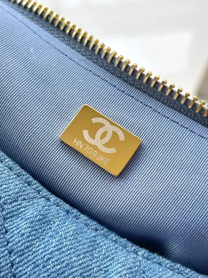 REPLICA CHANEL MAXI HOBO BAG BLUE DENIM 2025 #4046 - Image 9