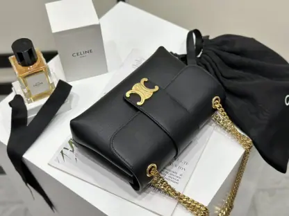 REPLICA CELINE TEEN CELINE VICTOIRE BAG IN SUPPLE CALFSKIN 116593 BLACK #3957 - Image 9