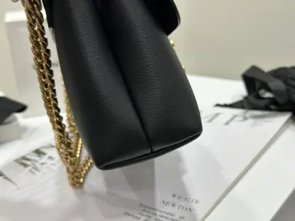 REPLICA CELINE TEEN CELINE VICTOIRE BAG IN SUPPLE CALFSKIN 116593 BLACK #3957 - Image 3