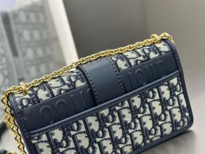 Replica Dior 30 Montaigne East-West Bag with Chain #4145 - Image 7