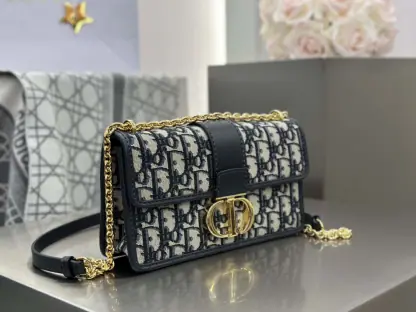Replica Dior 30 Montaigne East-West Bag with Chain #4145 - Image 10