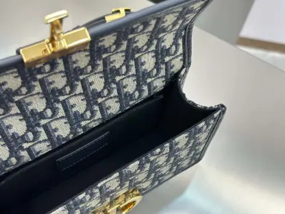 Replica Dior 30 Montaigne East-West Bag with Chain #4145 - Image 3