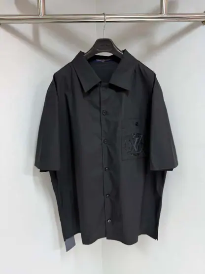 Replica Louis Vuitton Embroidered Short-Sleeved Cotton Shirt 1AHCHC 2025 #4175