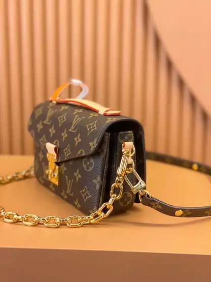 Replica Louis Vuitton Pochette Métis East West vip version Monogram M46279 - Image 2