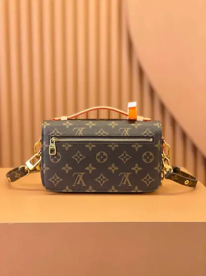 Replica Louis Vuitton Pochette Métis East West vip version Monogram M46279 - Image 6