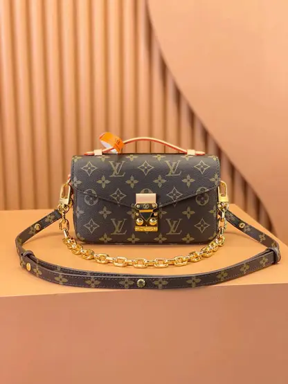 Replica Louis Vuitton Pochette Métis East West vip version Monogram M46279