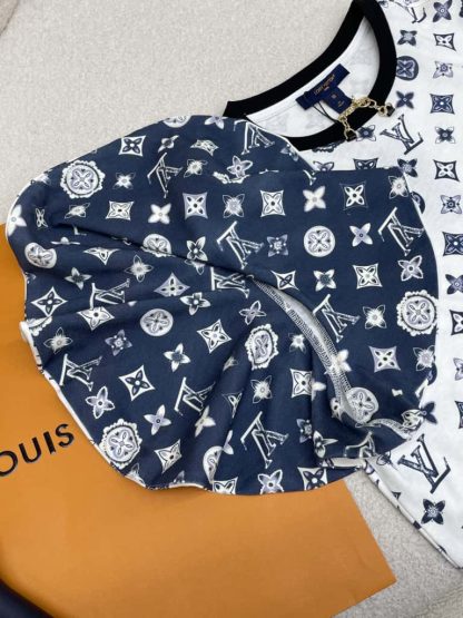 Replica Louis Vuitton Monogram Flounce Sleeve T-Shirt 1AGQB0 - Image 4