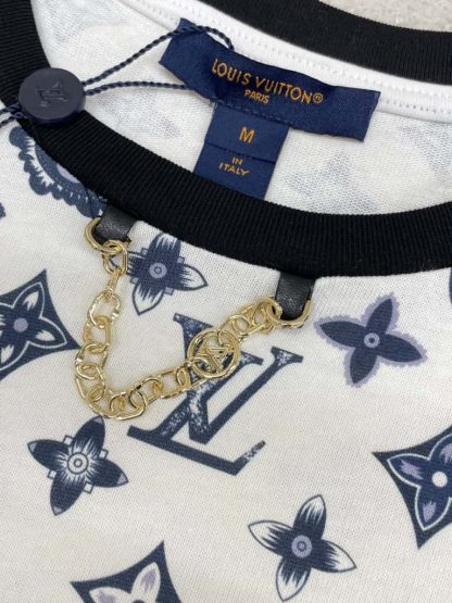 Replica Louis Vuitton Monogram Flounce Sleeve T-Shirt 1AGQB0 - Image 5