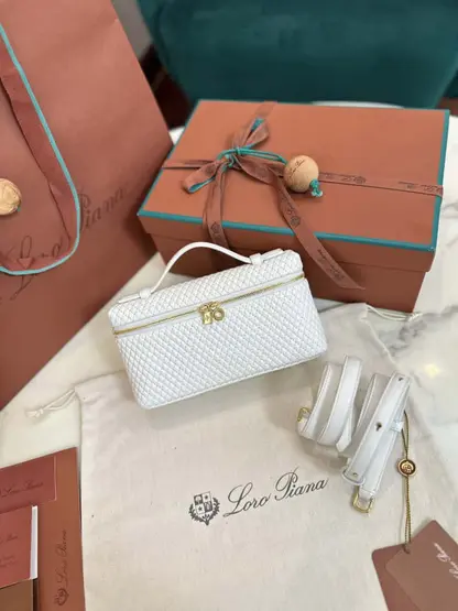 Replica Loro Piana Extra Pocket L19 White Lambskin - Image 5