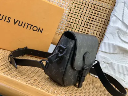 Replica Louis Vuitton Montsouris Messenger PM M12519 Vip Quality - Image 6