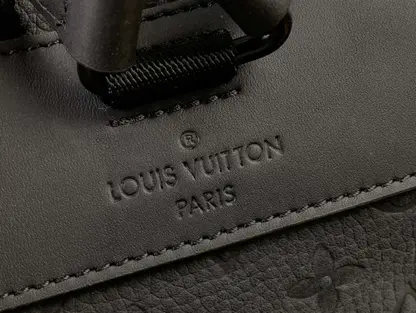 Replica Louis Vuitton Christopher PM M20899 Vip Quality - Image 7