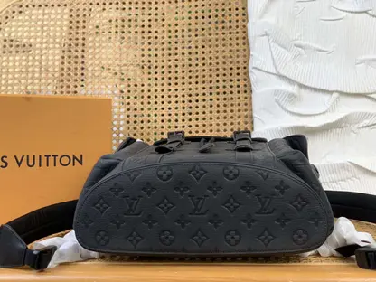 Replica Louis Vuitton Christopher PM M20899 Vip Quality - Image 4