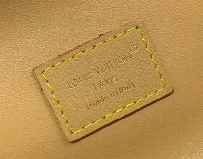 Replica Louis Vuitton Bone Wearable Wallet M12615 - Image 8