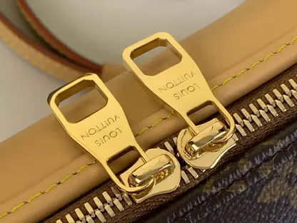Replica Louis Vuitton Bone Wearable Wallet M12615 - Image 10