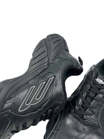 REPLICA BALENCIAGA MEN'S MONDAY SHOE IN BLACK - Image 10