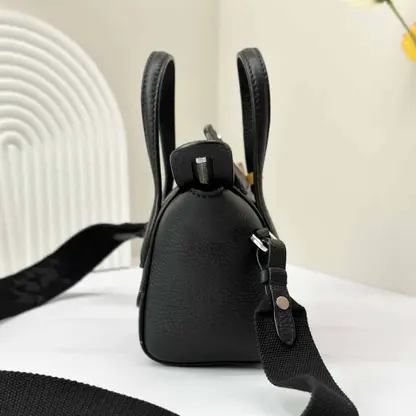 Replica Loro Piana Happy Day Nano Shoulder Bag in Black - Image 2