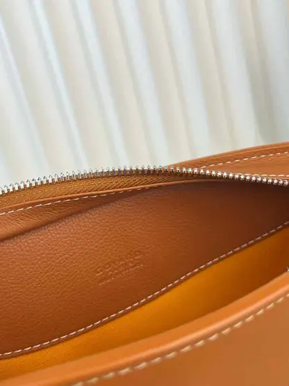 Replica Goyard Hirondelle bag Vip Quality Black & Tan - Image 3