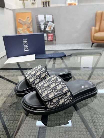 Replica Men's Dior Aqua Sandal Beige and Black Dior Oblique Jacquard - Image 10