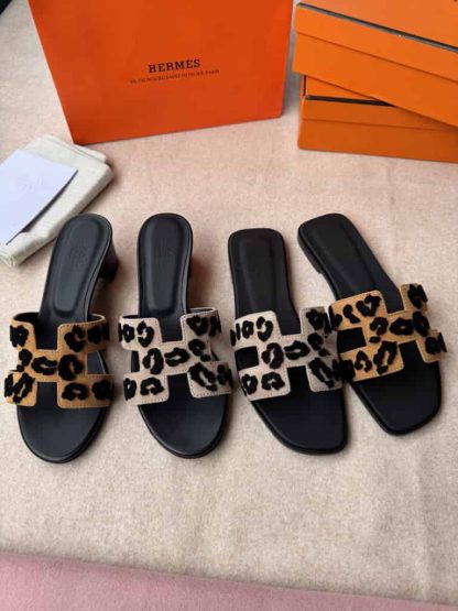 Replica Hermes Oasis sandal 2025 Women Brun Fumé - Image 8