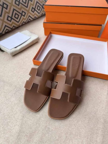 Replica Hermes Oran sandal Women in Gold