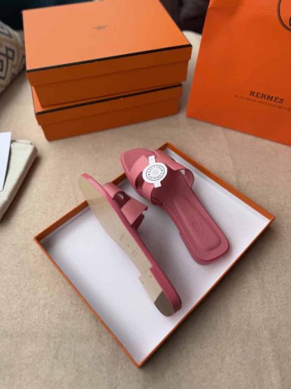 Replica Hermes Oran sandal Women in Rose - Image 3