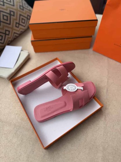 Replica Hermes Oran sandal Women in Rose - Image 5