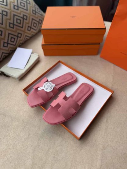 Replica Hermes Oran sandal Women in Rose - Image 2