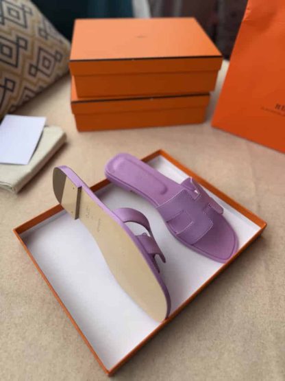 Replica Hermes Oran sandal Women in Bruyère Purple - Image 7