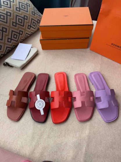 Replica Hermes Oran sandal Women in Bruyère Purple - Image 4