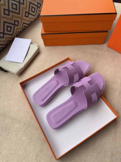 Replica Hermes Oran sandal Women in Bruyère Purple - Image 6
