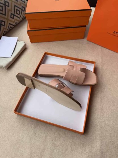 Replica Hermes Oran sandal Women in Beige Natura - Image 7