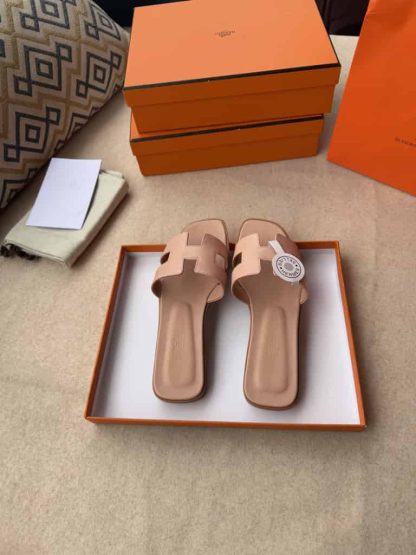 Replica Hermes Oran sandal Women in Beige Natura - Image 6