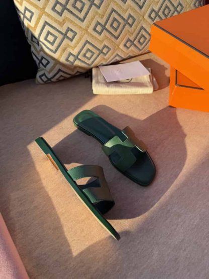 Replica Hermes Oran sandal Women in Vert Viride - Image 12