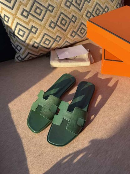 Replica Hermes Oran sandal Women in Vert Viride - Image 14