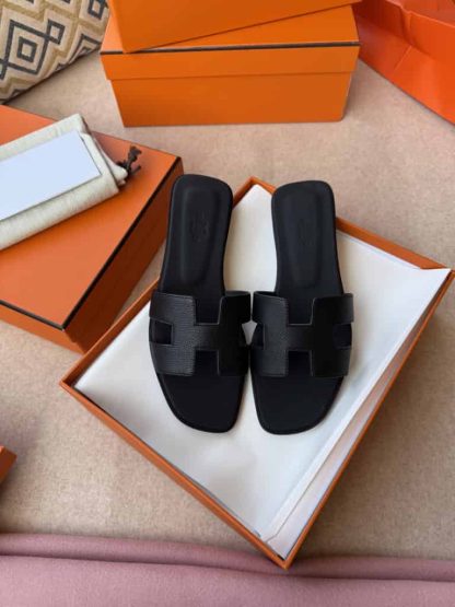 Replica Hermes Oran sandal Women in Noir - Image 5
