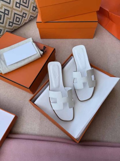 Replica Hermes Oran sandal Women in Blanc - Image 7