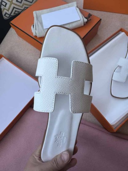 Replica Hermes Oran sandal Women in Blanc - Image 4
