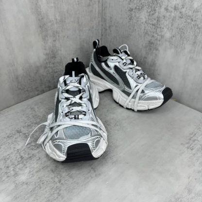 REPLICA BALENCIAGA MEN'S 3XL GRADIENT SNEAKER IN BLACK/GREY/WHITE - Image 5