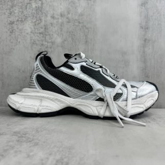 REPLICA BALENCIAGA MEN'S 3XL GRADIENT SNEAKER IN BLACK/GREY/WHITE