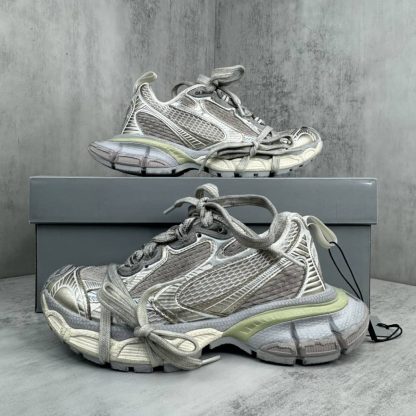 REPLICA BALENCIAGA MEN'S 3XL SNEAKER IN WHITE - Image 9