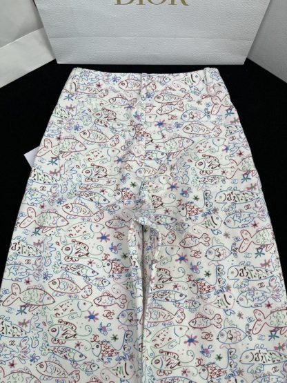 Replica Chanel Denim Cruise Fish Pattern Pants 2025 - Image 9