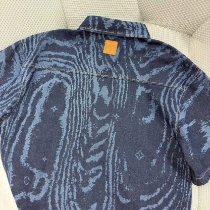Replica Louis Vuitton Short-Sleeved Denim Shirt 1AHVVK - Image 2